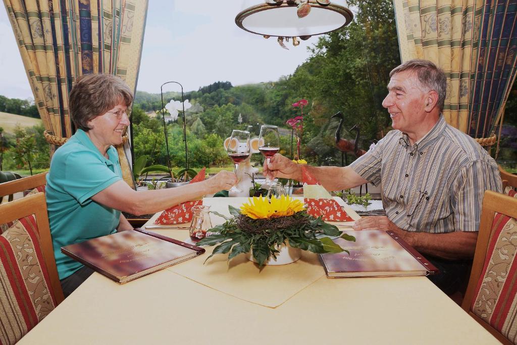 Hotel Restaurant Berghof Даун Экстерьер фото